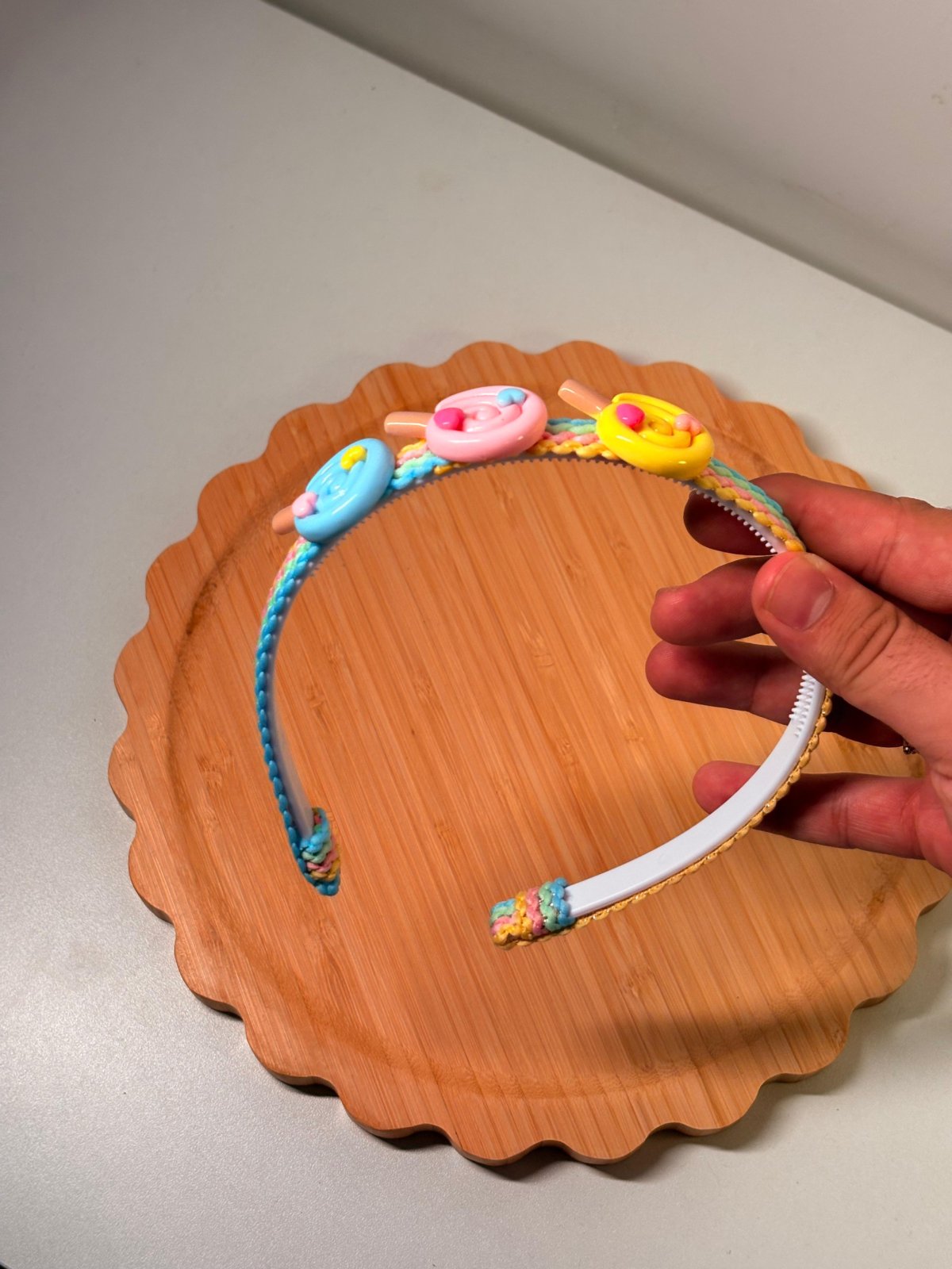 Tiara com Apliques